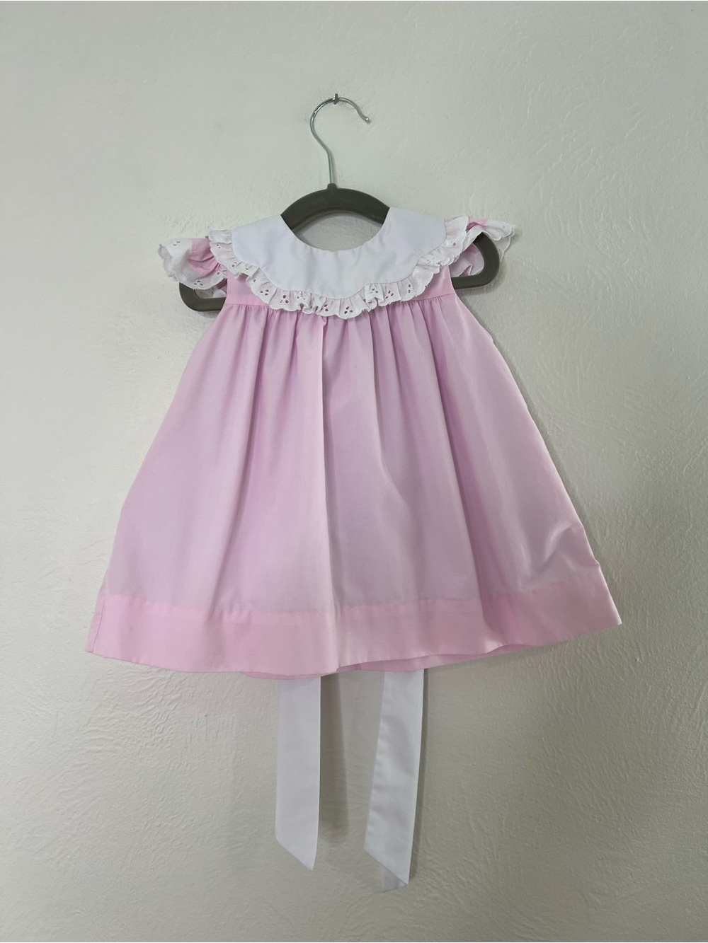 The Beaufort Bonnet Company Pink Dress with White Ruffle Collar size 18-24 mo
